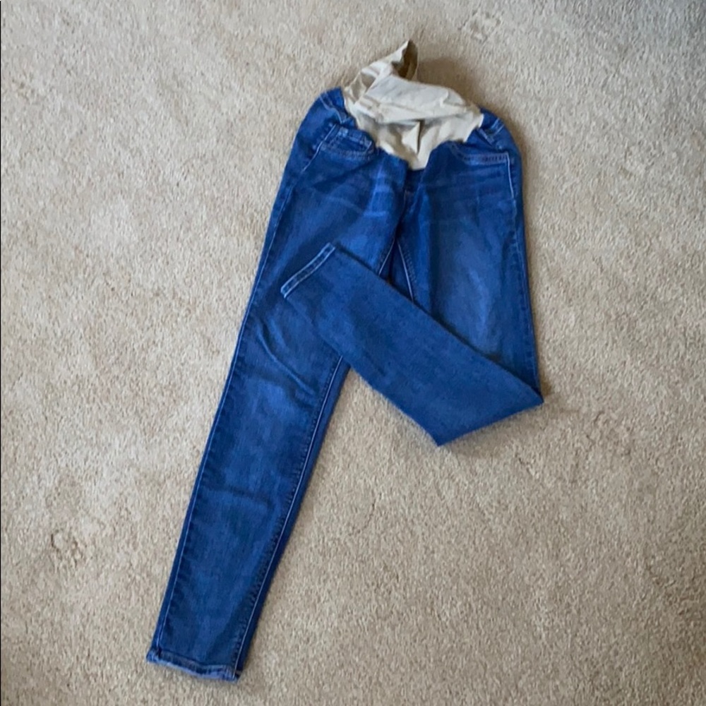 Jessica Simpson maternity jeans